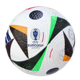 كرة قدم رسمية للمباريات والتدريب Official football for matches and training